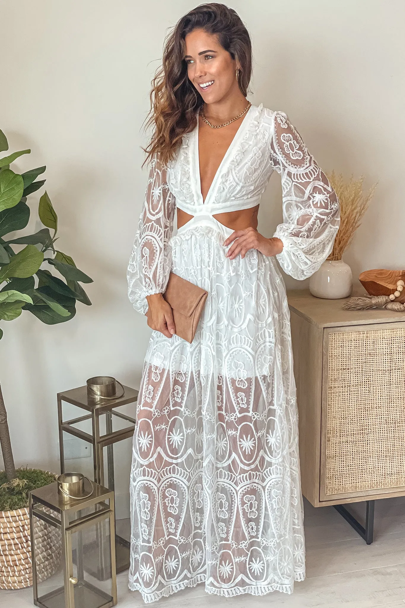 Off White Lace Maxi Dress With Cut Out And Long Sleeves